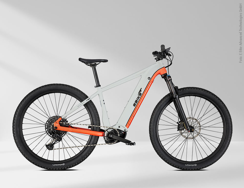Advanced Urban-Bikes, E-MTB und Trekkingräder mit Motor